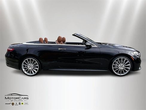 Used 2022 Mercedes-Benz E 450 Cabriolet image 6