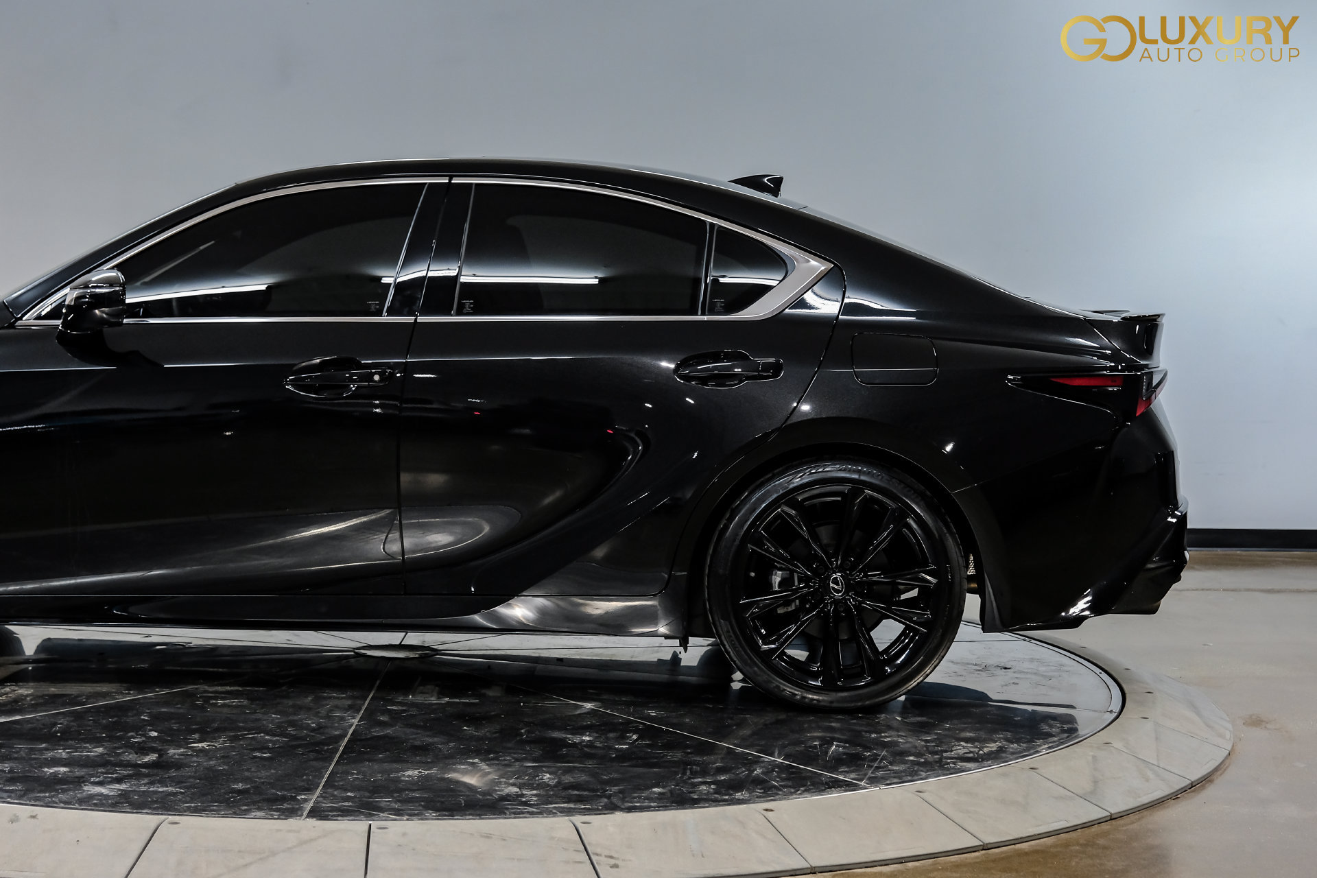 Used 2025 Lexus IS 350 F Sport RWD image 12
