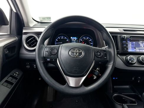 Used 2018 Toyota RAV4 LE w/ Carpet Mat Package FWD image 3