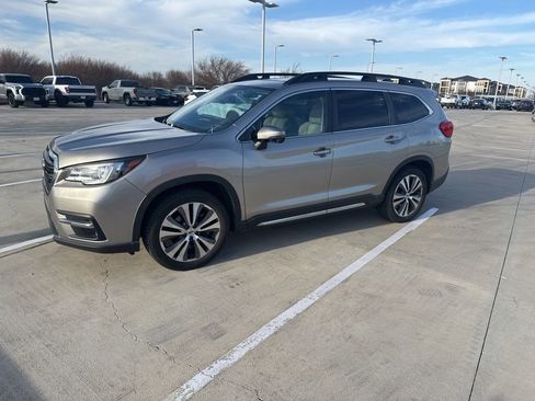 Used 2020 Subaru Ascent Limited w/ Technology Package image 7