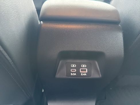 Used 2024 Subaru Crosstrek 2.0i Premium image 9