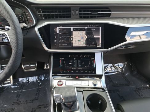 New 2025 Audi RS 7 Performance image 21