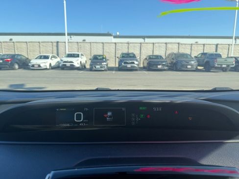 Used 2016 Toyota Prius Two image 21