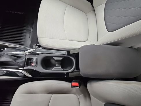 Used 2020 Toyota Corolla LE image 20