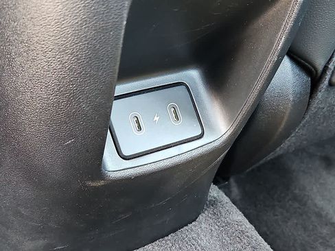 Used 2025 Hyundai Elantra Limited FWD image 28