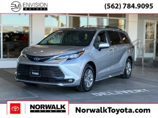 Used 2025 Toyota Sienna XLE w/ XLE Plus Package video 1