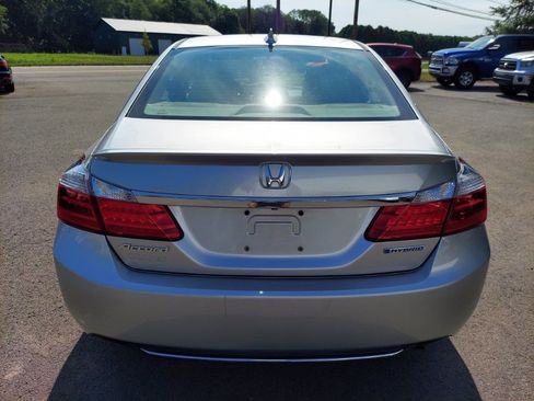 Used 2014 Honda Accord Hybrid Sedan image 5