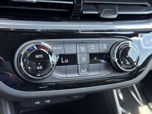 New 2026 Buick Envista Sport Touring FWD image 16