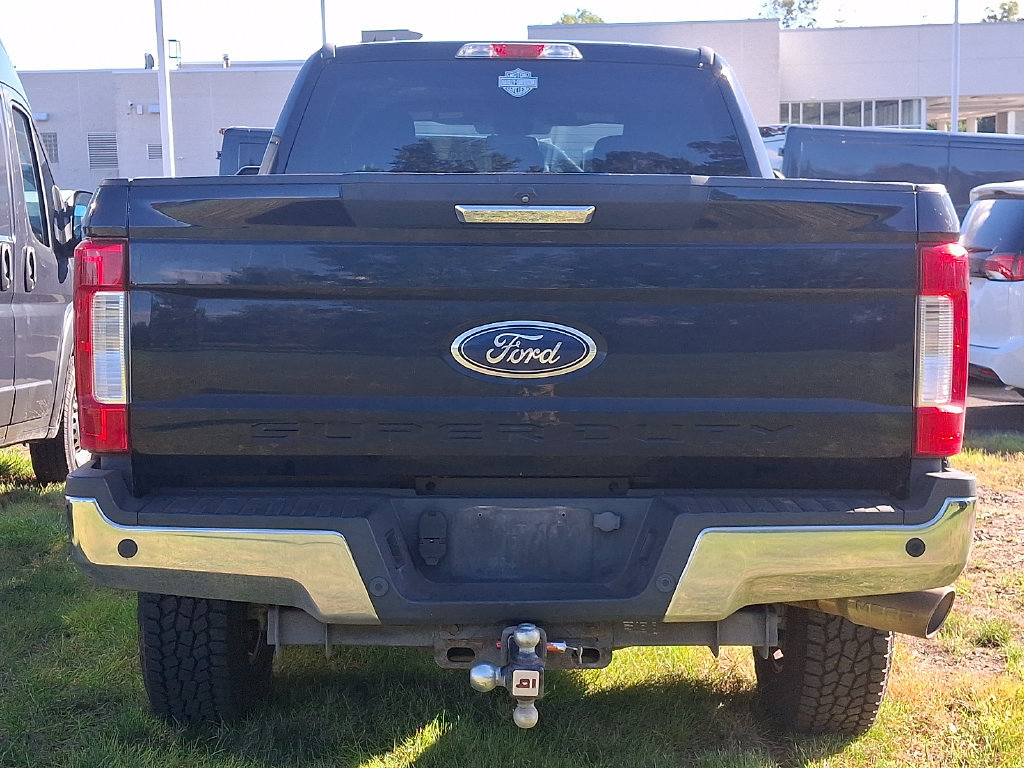 Used 2018 Ford F250 XLT w/ XLT Premium Package AWD/4WD image 6