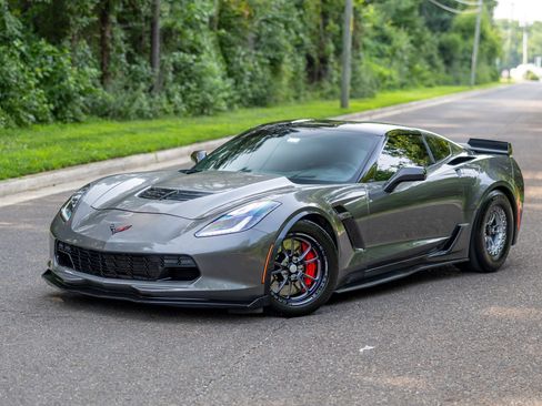 Used 2016 Chevrolet Corvette Z06 RWD image 3