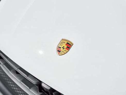 Used 2025 Porsche Macan GTS AWD/4WD image 8