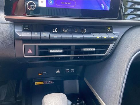 Used 2025 Toyota Camry LE FWD image 30