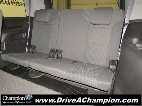 Used 2016 GMC Yukon SLE w/ HD Trailering Package image 16