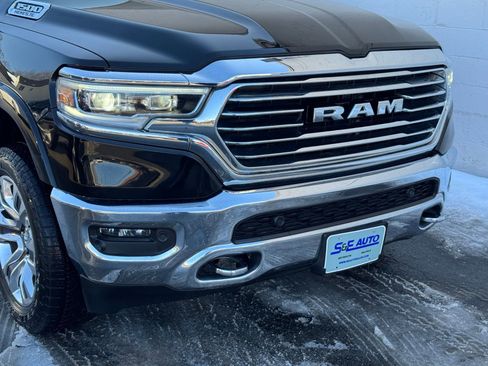 Used 2022 RAM 1500 Limited w/ Off-Road Group image 10