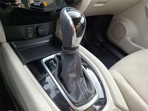 Used 2018 Nissan Rogue Sport SV w/ SV All-Weather Package image 14