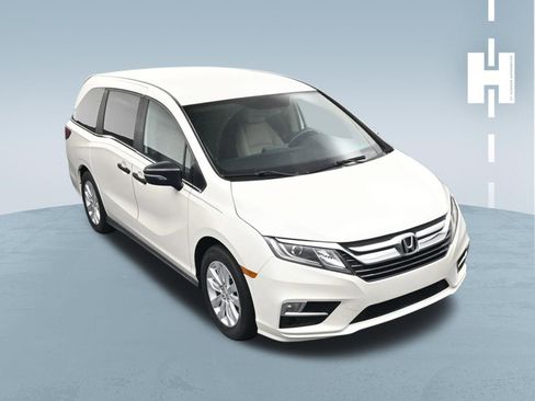 Used 2019 Honda Odyssey LX image 2