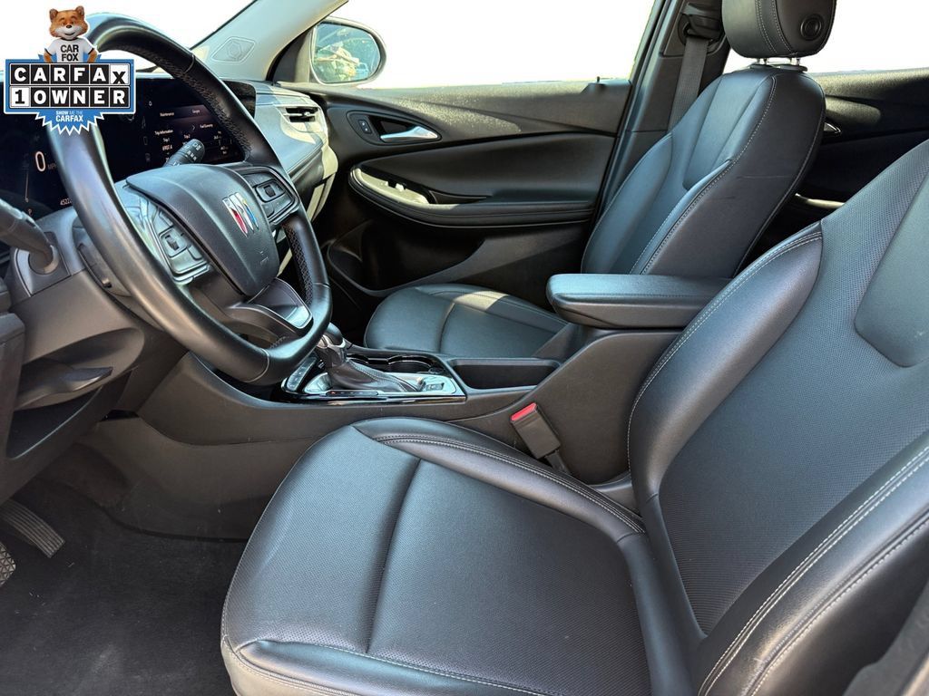 Used 2024 Buick Encore GX Sport Touring AWD/4WD image 9