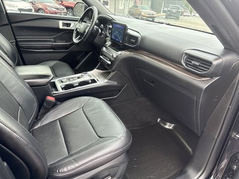 Used 2020 Ford Explorer Limited w/ Hybrid Equipment Group 310A image 43