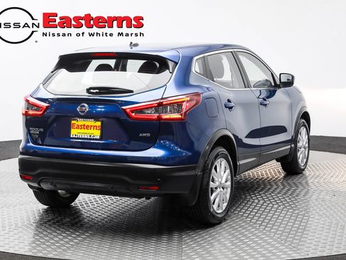 Used 2022 Nissan Rogue Sport S image 9
