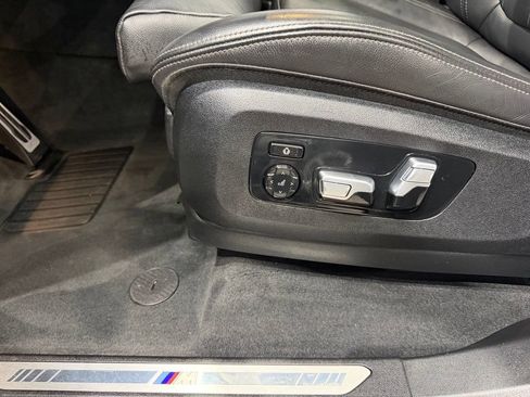 Used 2021 BMW X5 xDrive40i w/ M Sport Package AWD/4WD image 49