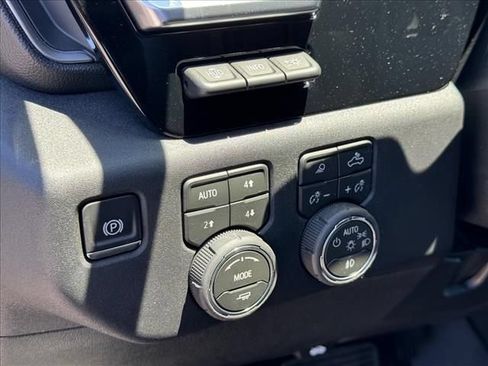 New 2026 Chevrolet Silverado 2500 LTZ w/ LTZ Plus Package AWD/4WD image 23