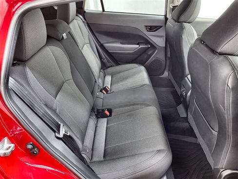 Used 2024 Subaru Crosstrek 2.0i Premium image 31