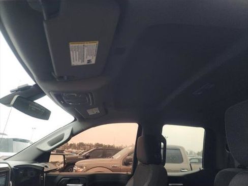 Used 2020 Chevrolet Silverado 1500 LT image 18