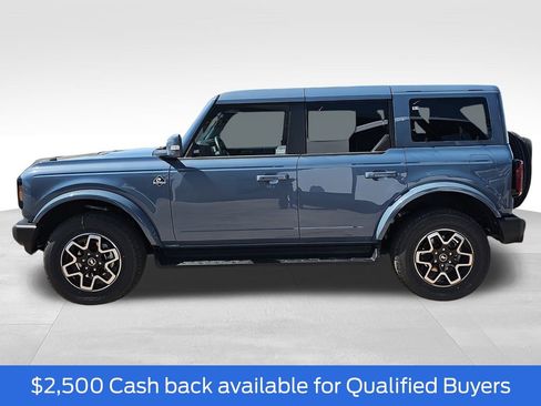 New 2025 Ford Bronco Outer Banks image 6