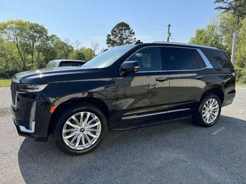 Used 2022 Cadillac Escalade Luxury image 23