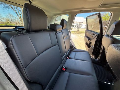 Used 2017 Subaru Forester 2.5i Limited image 19