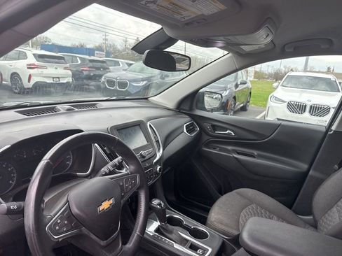Used 2018 Chevrolet Equinox LT image 10