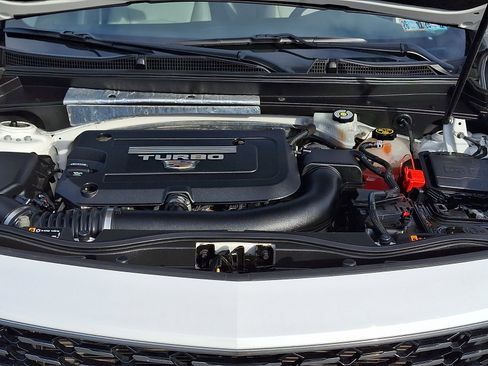 Used 2020 Cadillac XT4 Luxury w/ Cold Weather Package image 29