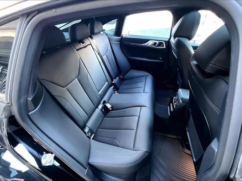 Used 2023 BMW i4 eDrive35 image 20