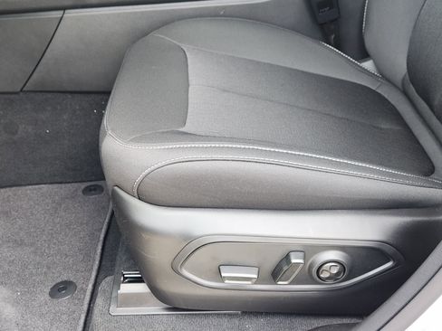New 2026 Jeep Grand Cherokee Laredo AWD/4WD image 19