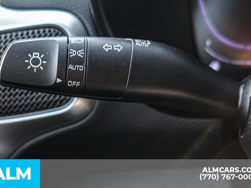 Used 2025 Kia Soul LX w/ LX Technology Package FWD image 32