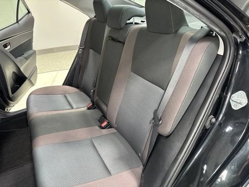 Used 2017 Toyota Corolla LE w/ Carpet Mat Package (TMS) FWD image 23