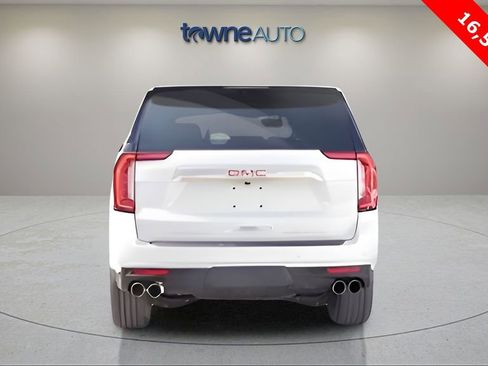 Used 2024 GMC Yukon Denali image 8