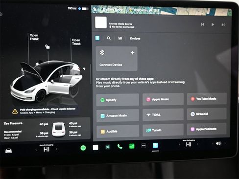 Used 2023 Tesla Model 3 Performance image 25