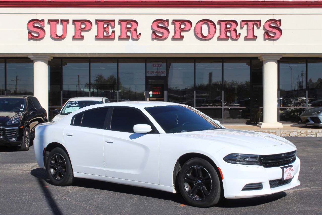 Used 2019 Dodge Charger SXT RWD image 1