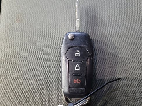 Used 2017 Ford F150 XL w/ Equipment Group 101A Mid image 32