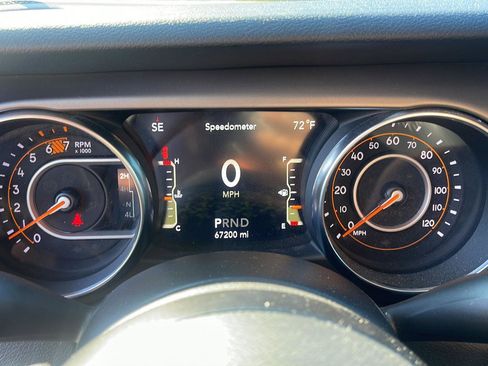 Used 2020 Jeep Wrangler Sport AWD/4WD image 14