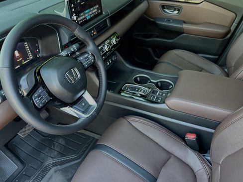 New 2025 Honda Pilot Elite image 10