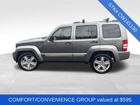 Used 2012 Jeep Liberty Limited Jet w/ Comfort/Convenience Group image 4