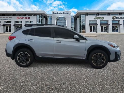 Used 2021 Subaru Crosstrek 2.0i Premium w/ Moonroof Package image 9