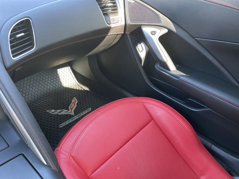 Used 2017 Chevrolet Corvette Z06 w/ Chrome Badge Package image 14