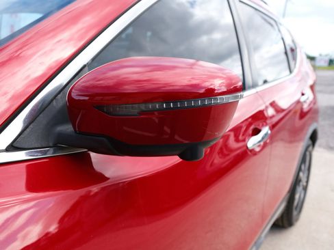 Used 2017 Nissan Rogue SL w/ SL Premium Package image 12