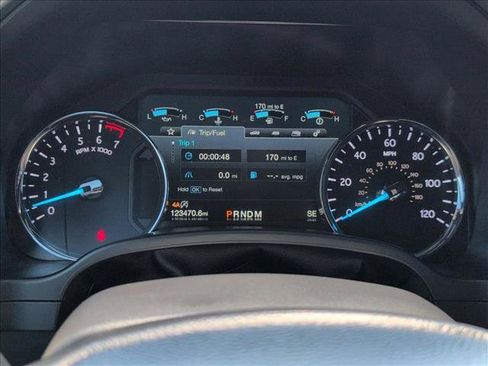 Used 2018 Ford Expedition XLT w/ Equipment Group 202A AWD/4WD image 10