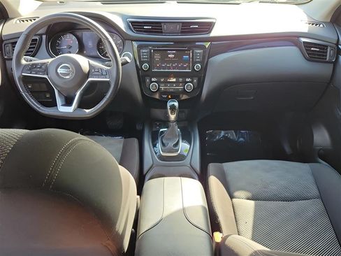 Used 2019 Nissan Rogue Sport SV w/ Technology Package FWD image 11