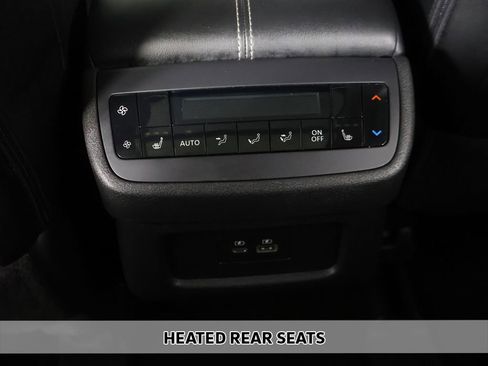 Used 2023 Nissan Pathfinder SL w/ SL Premium Package AWD/4WD image 9