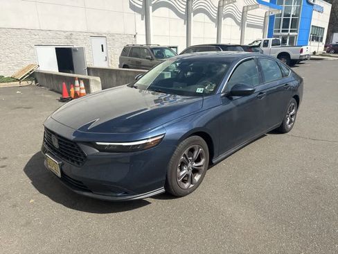 Used 2023 Honda Accord EX image 8
